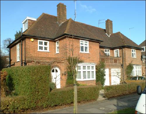 71 Southway